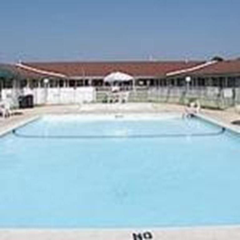 Oceanside Lodge Marmora Εξωτερικό φωτογραφία
