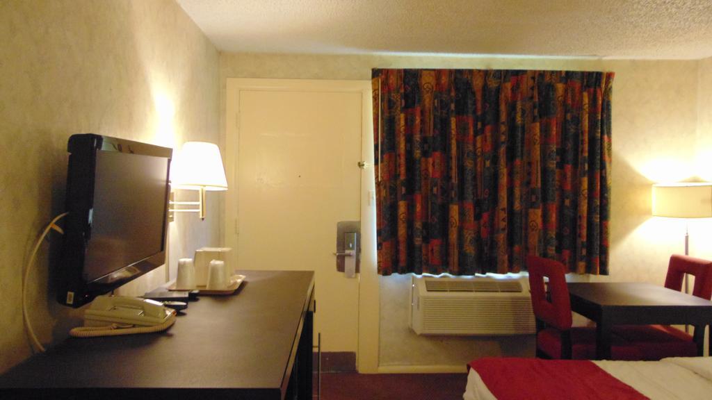 Oceanside Lodge Marmora Εξωτερικό φωτογραφία